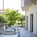 Hotel Dafne 3*
