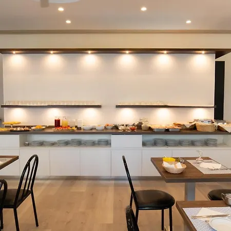 Hotel Dafne 3*