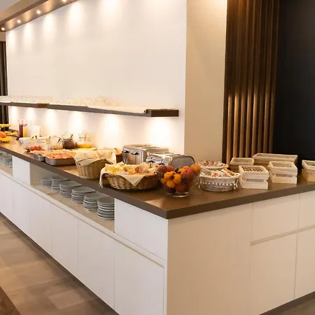 Hotel Dafne Punta Marina