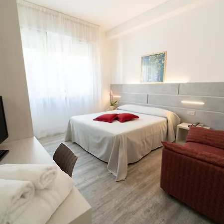 Hotell Dafne Punta Marina