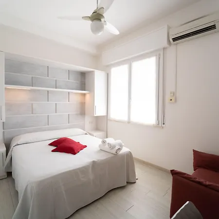 Hotell Dafne Punta Marina