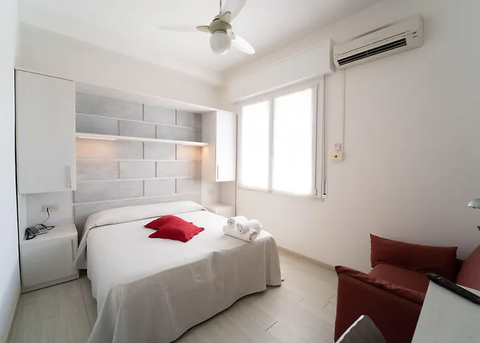 Hotel Dafne Punta Marina