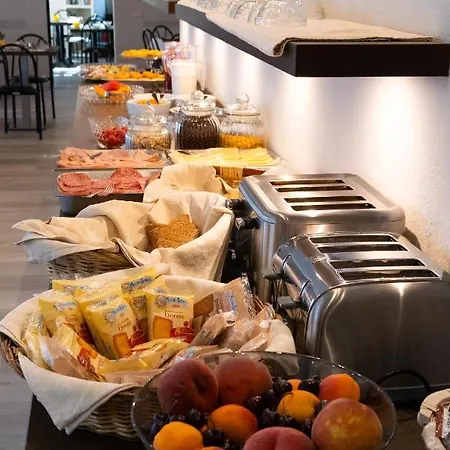 Dafne Hotel 3*