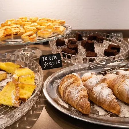 酒店 Dafne 蓬他码头