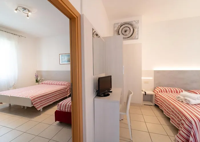 Hotel Dafne Punta Marina