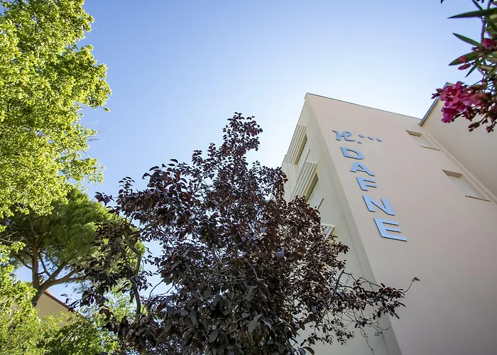 达芙妮酒店 蓬他码头